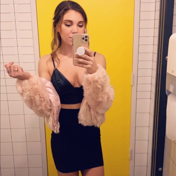 • ©hrissy's ©loset • - Picture 4 of 11